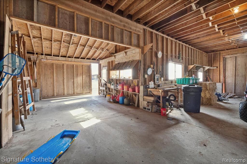 22495 24 Mile Road Property Photo 38