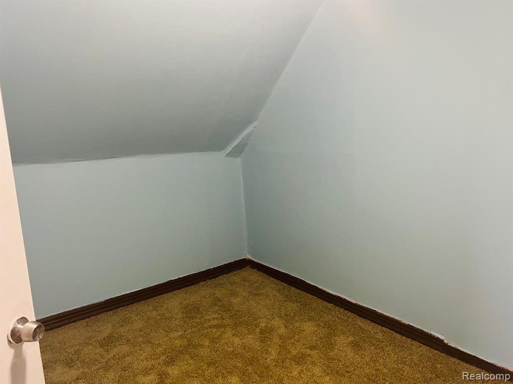 2436 Hewitt Street Property Photo 11