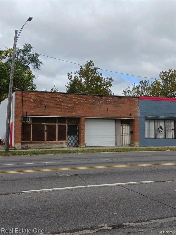 16316 W 7 Mile Road Property Photo