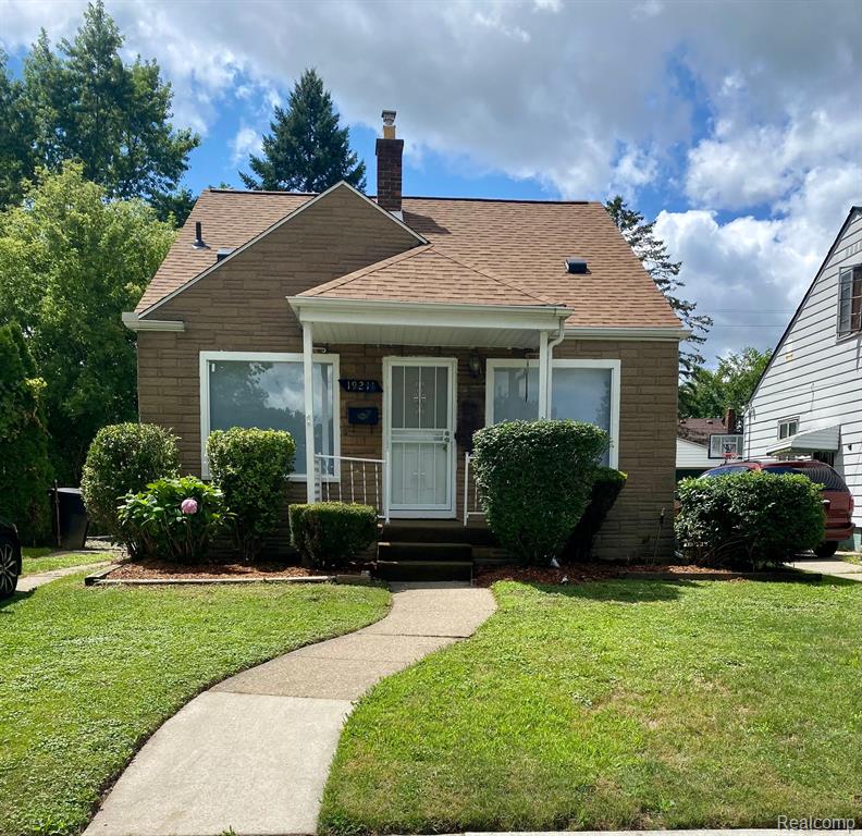 19211 BUFFALO Street