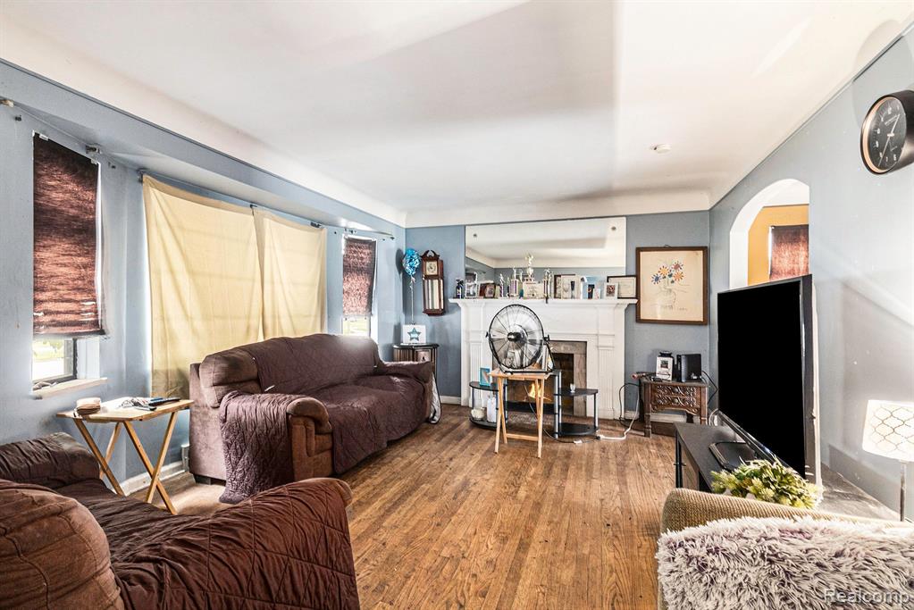 11058 Mckinney Street Property Photo 6