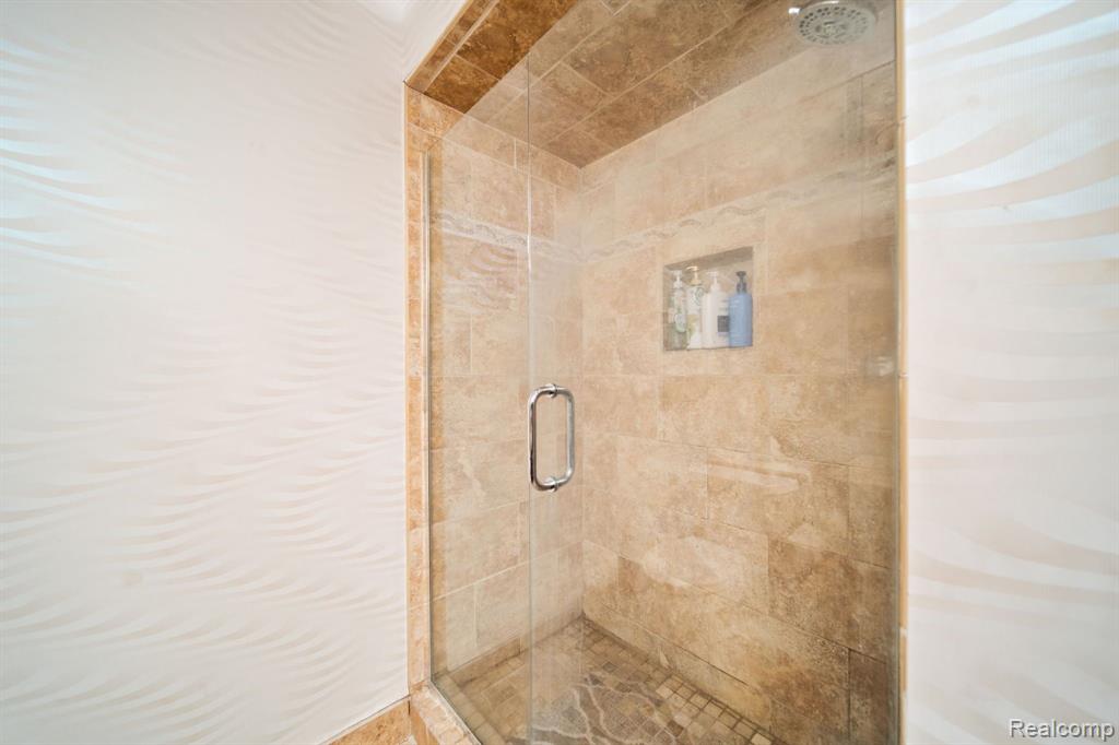 6540 Ridgefield Circle Property Photo 19