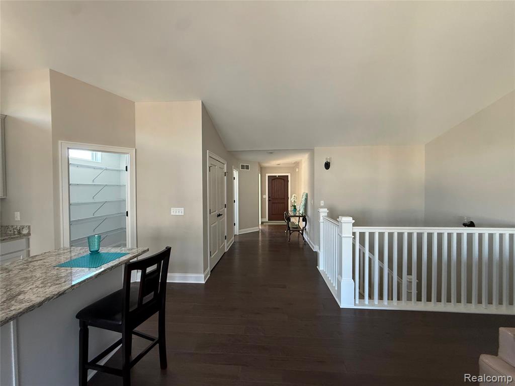 1034 Camellia Circle Property Photo 10