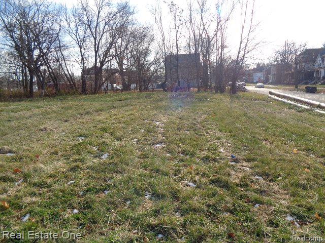 2926 Sheridan Street Property Photo 3