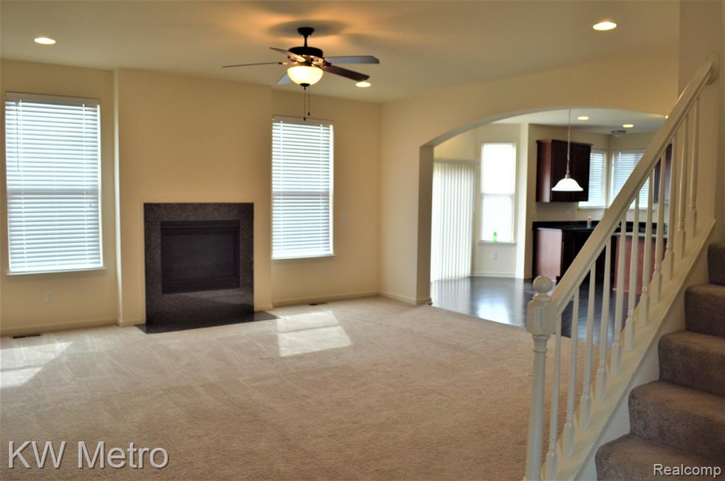 4313 Silverleaf Drive Property Photo 7