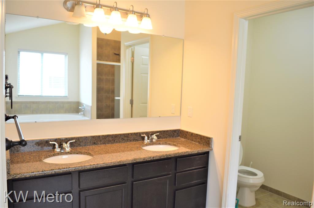 4313 Silverleaf Drive Property Photo 19