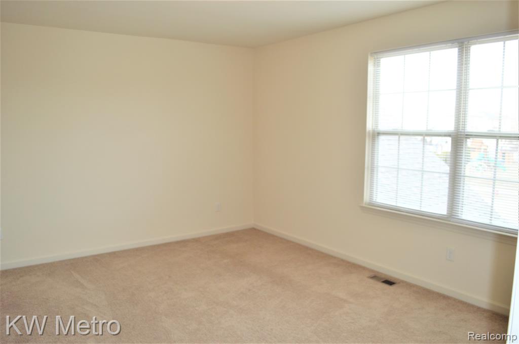 4313 Silverleaf Drive Property Photo 24