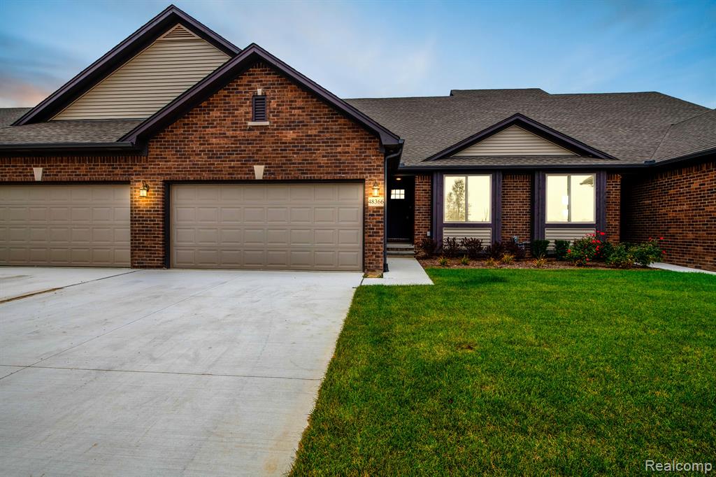 48341 APPLEGROVE Lane Property Photo 1