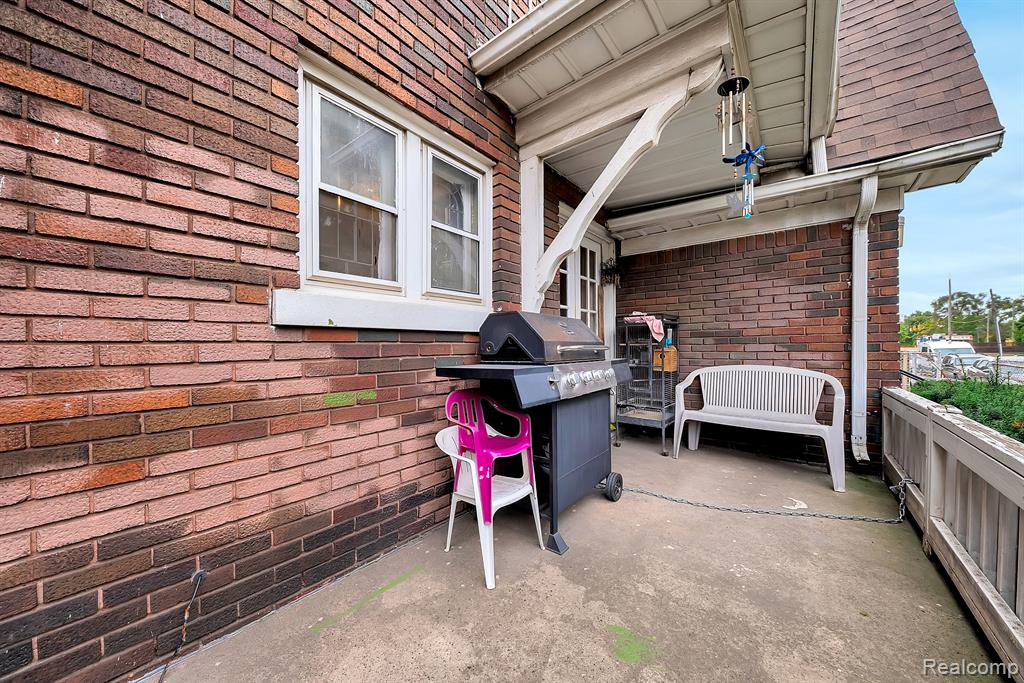 776 Woodmere Street Property Photo 8