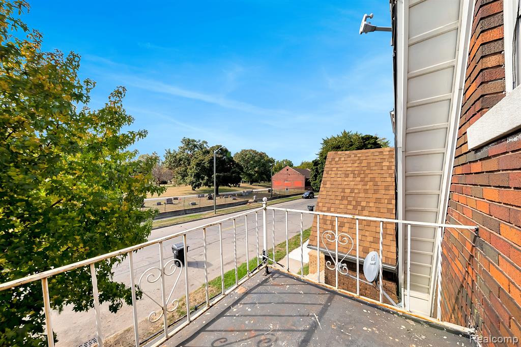 776 Woodmere Street Property Photo 11