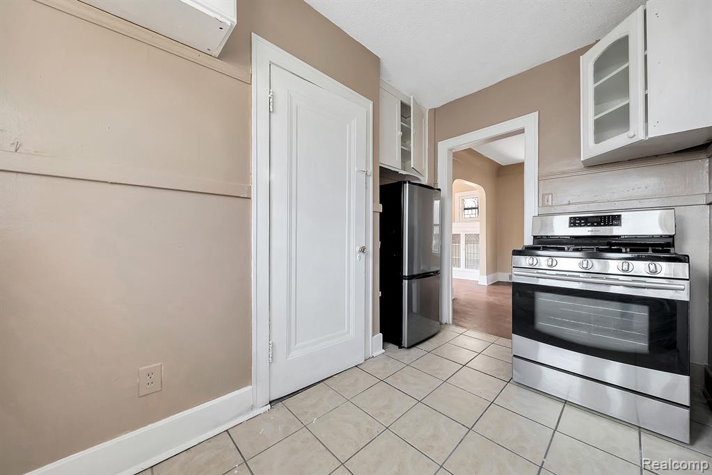 776 Woodmere Street Property Photo 30