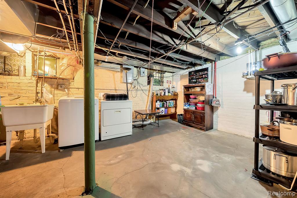 776 Woodmere Street Property Photo 47