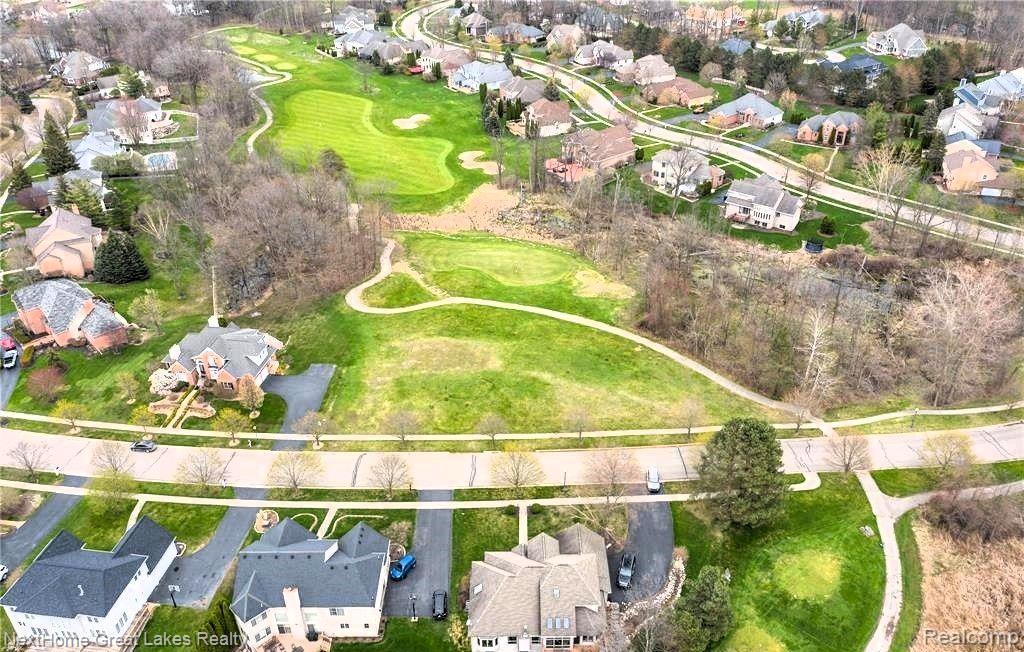 125 Woodfield Parkway Property Photo 1