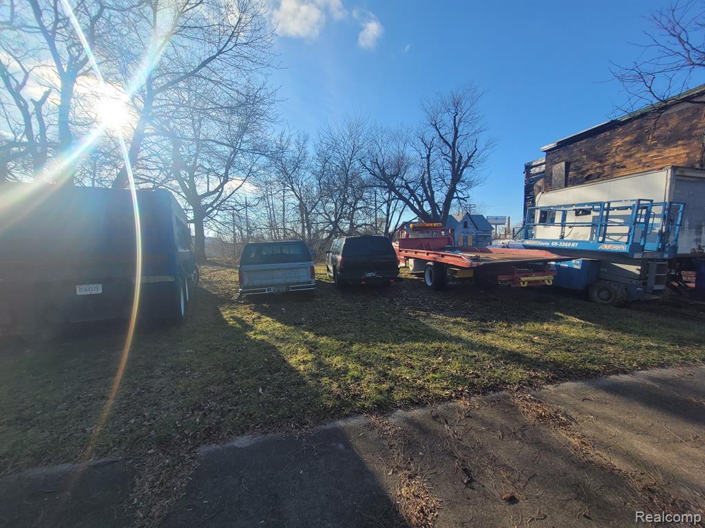5173 Wabash Street Property Photo 4