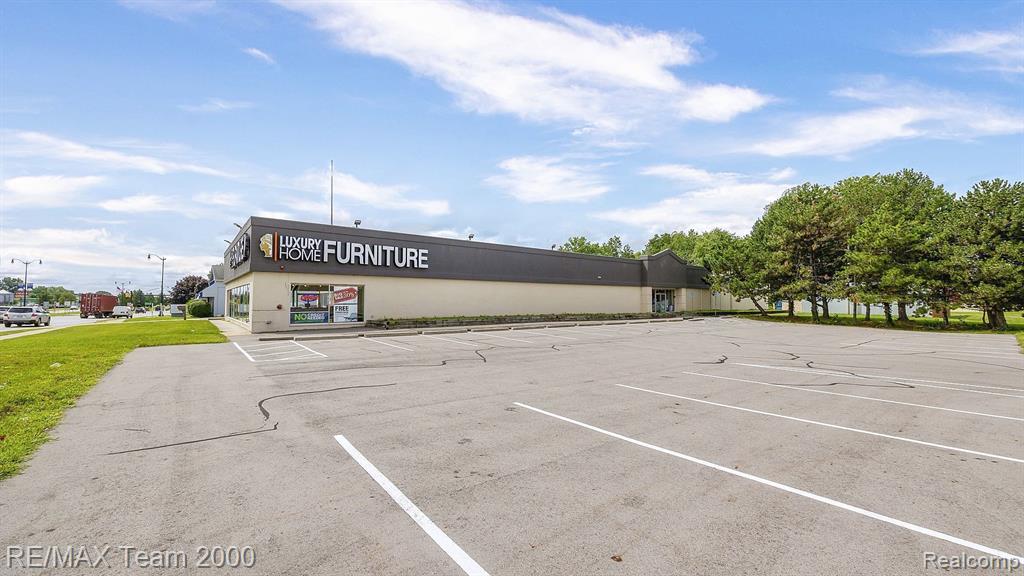 8830 TELEGRAPH Road Property Photo 1