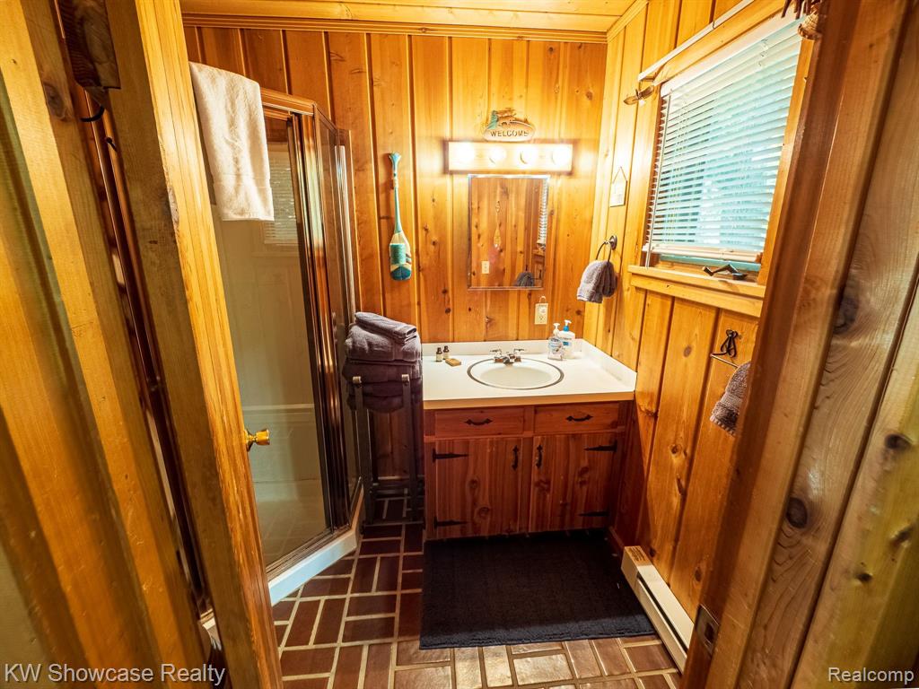 5146 Lower Shore Drive Property Photo 45