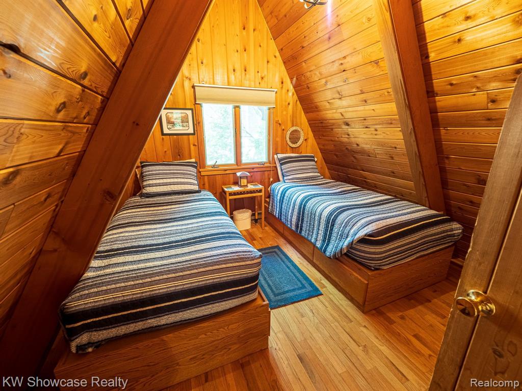 5146 Lower Shore Drive Property Photo 46
