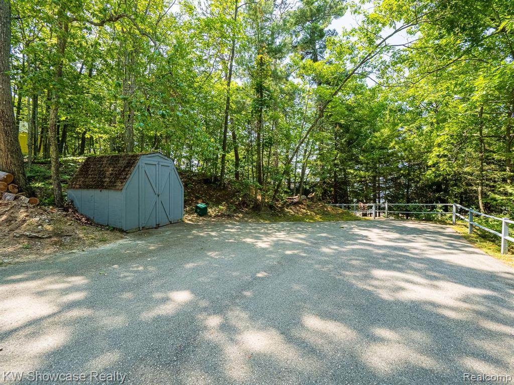 5146 Lower Shore Drive Property Photo 66