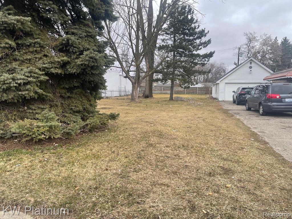 4225 Kiefer Avenue Property Photo 2