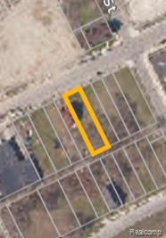 571 E Edsel Ford Freeway Property Photo 3
