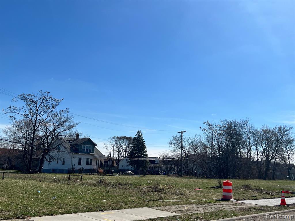 5224 Linwood Street Property Photo 1