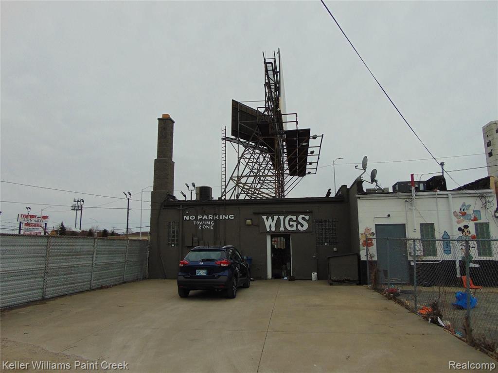 15390 Gratiot Avenue Property Photo 21
