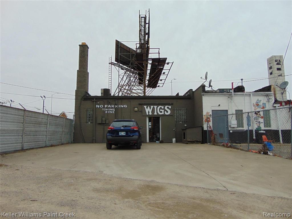 15390 Gratiot Avenue Property Photo 24