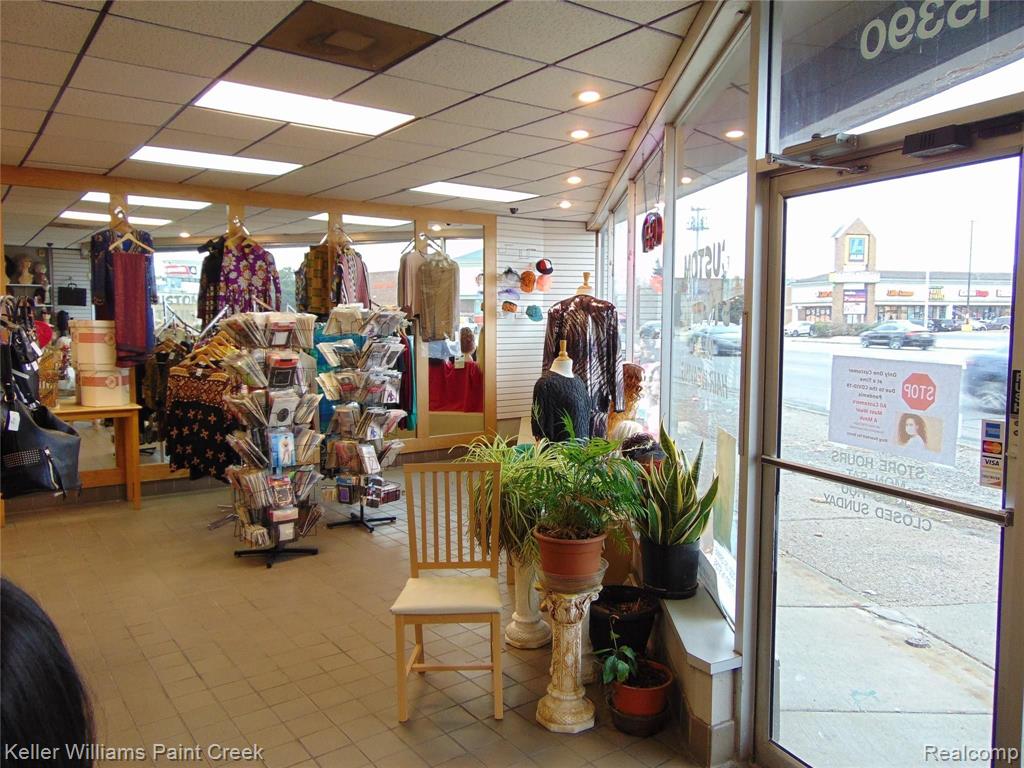 15390 Gratiot Avenue Property Photo 31