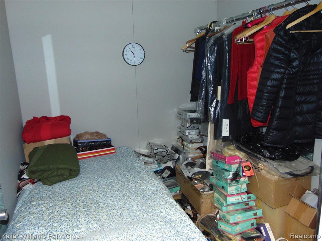 15390 Gratiot Avenue Property Photo 41