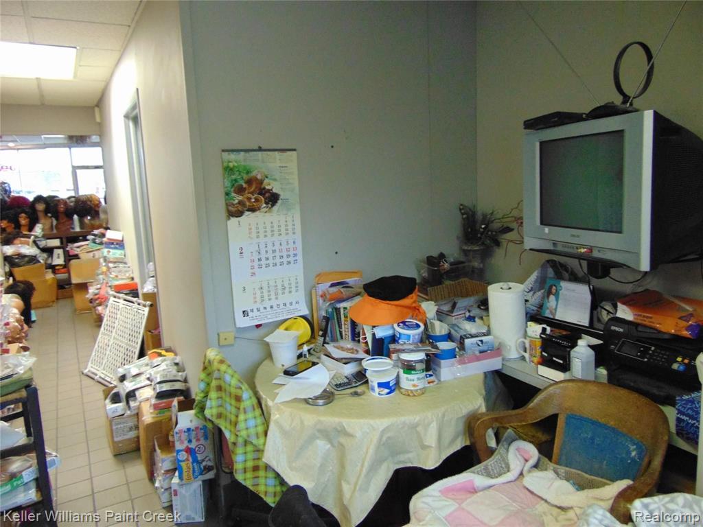 15390 Gratiot Avenue Property Photo 46