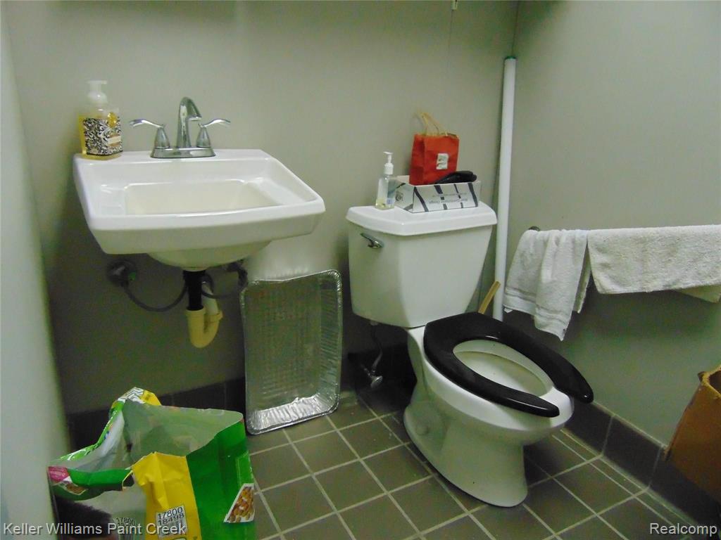 15390 Gratiot Avenue Property Photo 53