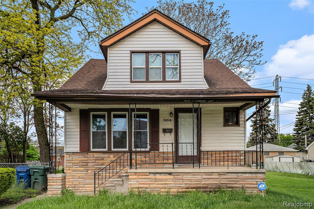 1654 CHANDLER Avenue Property Image