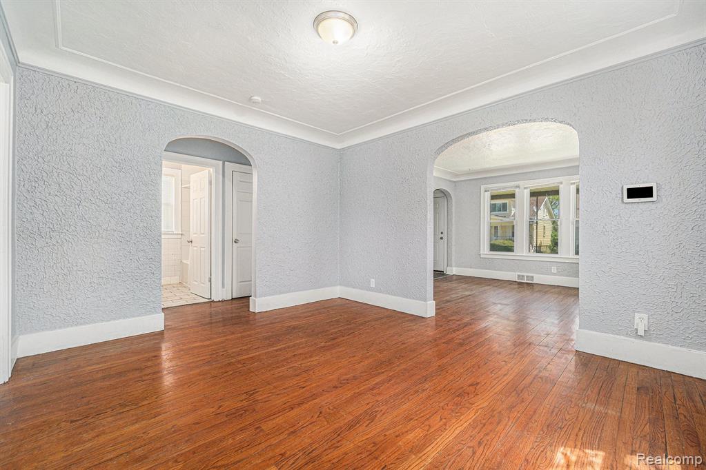 1654 Chandler Avenue Property Photo 7