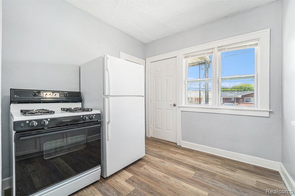 1654 Chandler Avenue Property Photo 11
