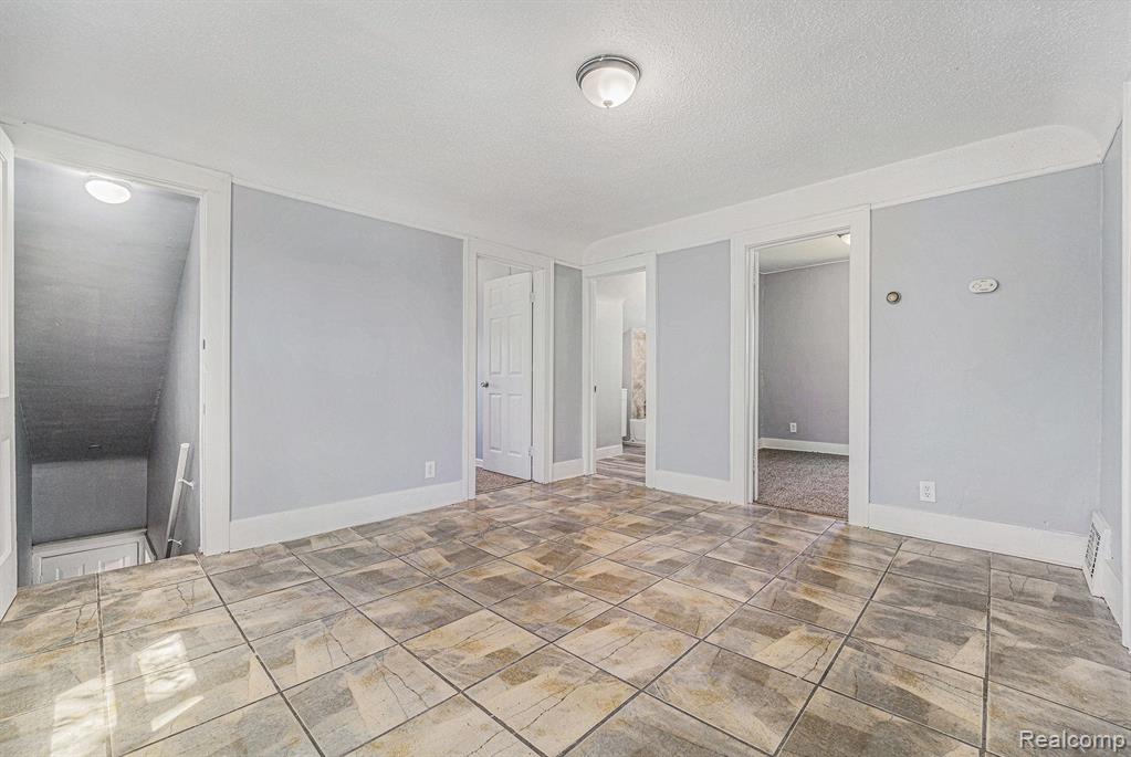 1654 Chandler Avenue Property Photo 16