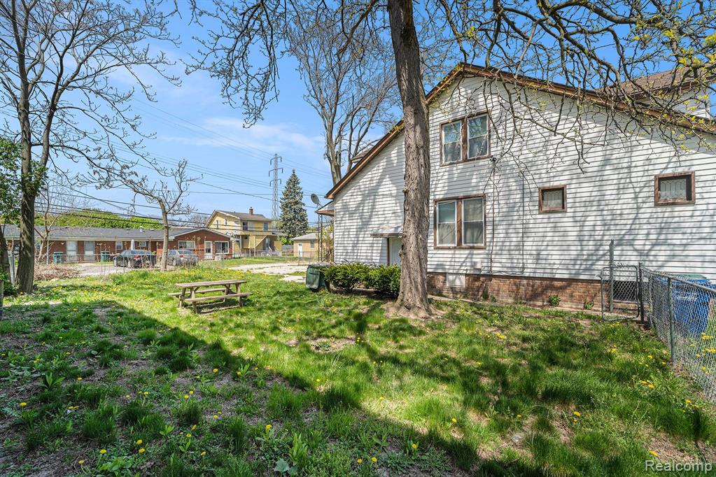 1654 Chandler Avenue Property Photo 25