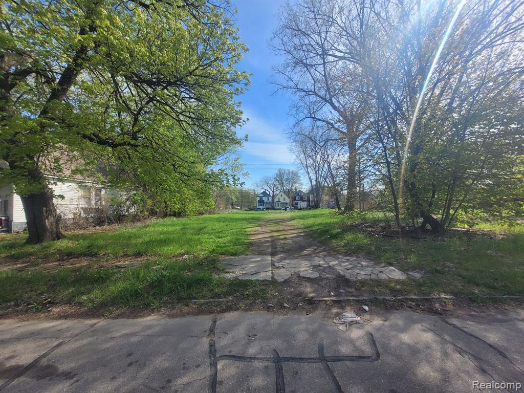 3432 Beals Street Property Photo 3