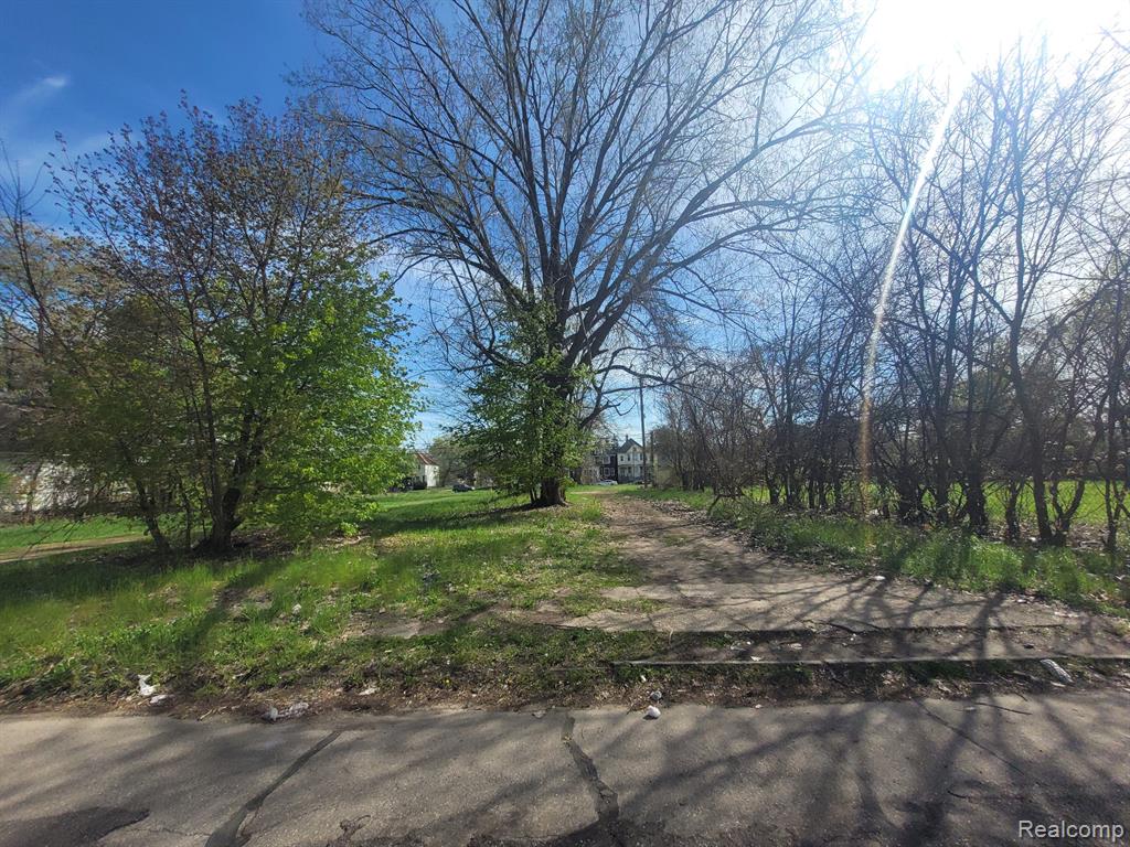 3432 Beals Street Property Photo 5