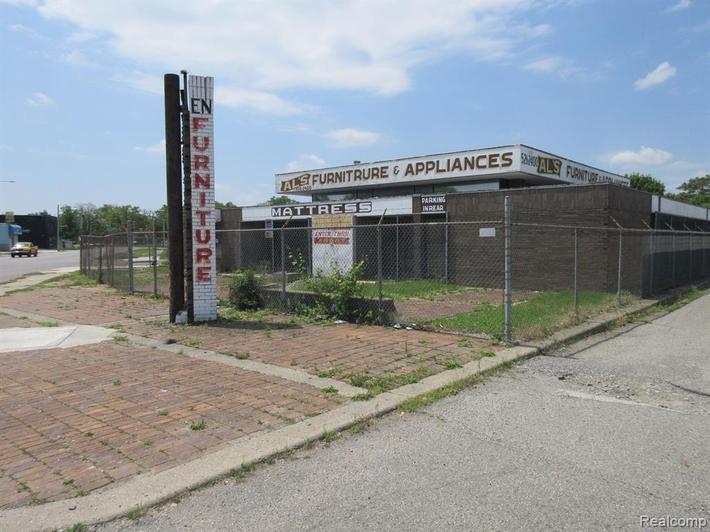 11511 Kelly Road Property Photo 1