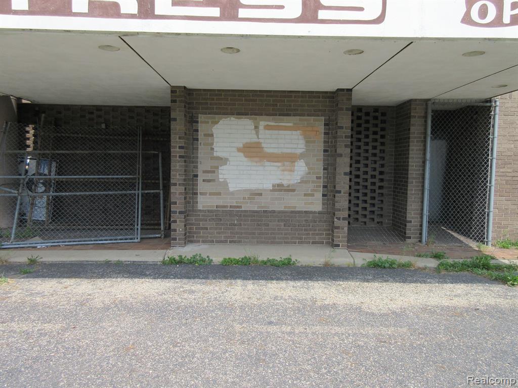 11511 Kelly Road Property Photo 4