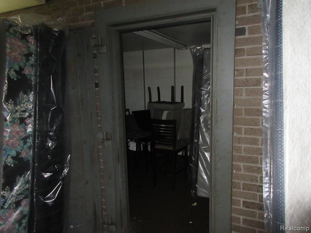 11511 Kelly Road Property Photo 6
