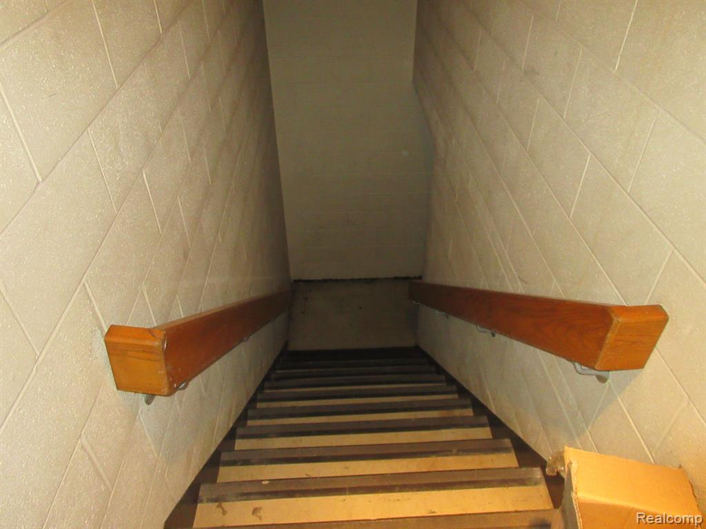 11511 Kelly Road Property Photo 7