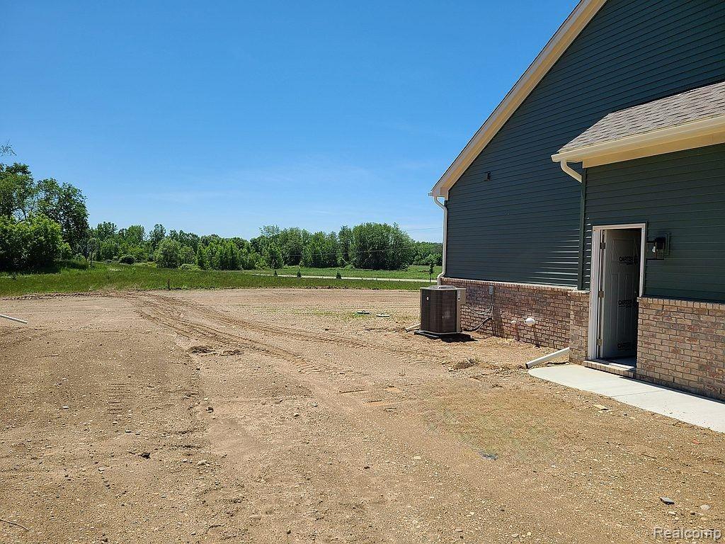 10008 Quarry Ridge Road Property Photo 4