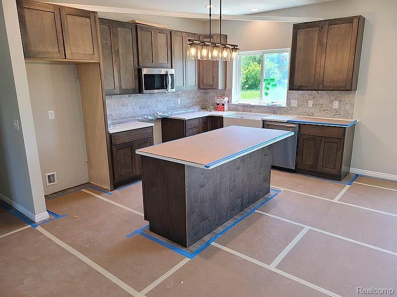 10008 Quarry Ridge Road Property Photo 12