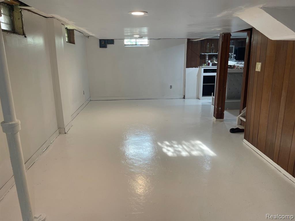 18660 Charest Street Property Photo 12