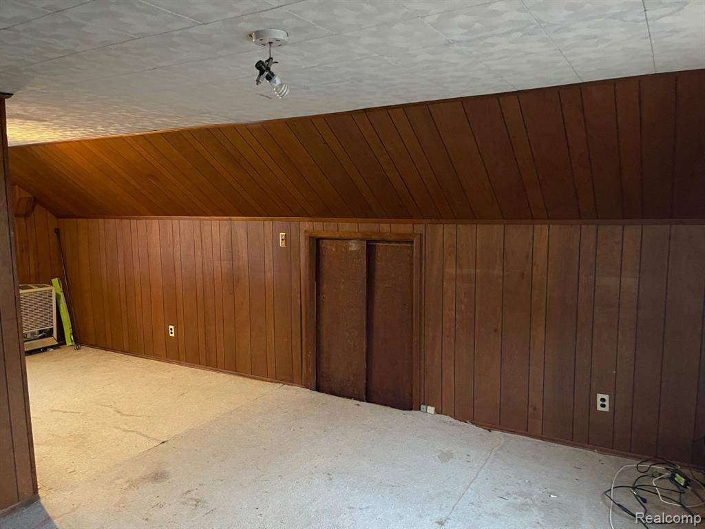 18660 Charest Street Property Photo 15