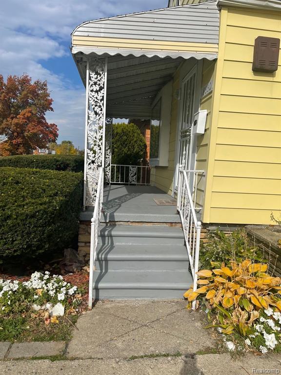 18660 Charest Street Property Photo 19