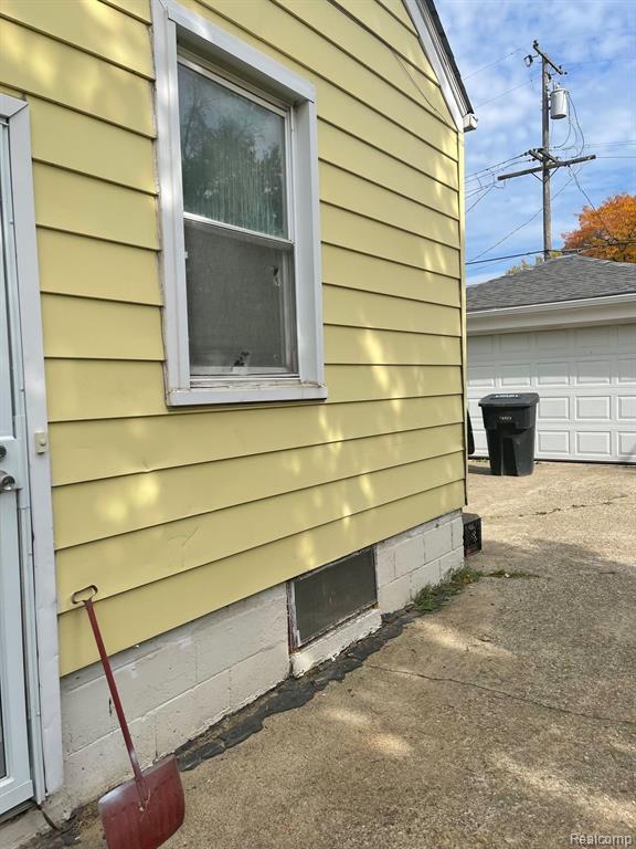 18660 Charest Street Property Photo 20