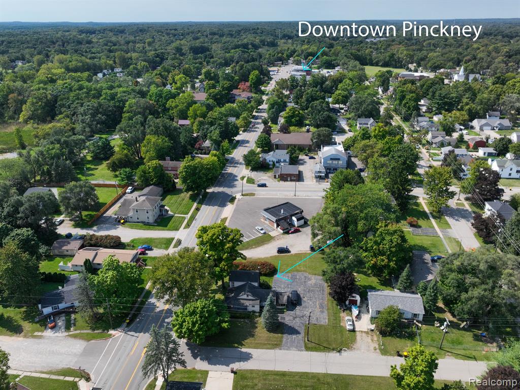 545 E Main Street Property Photo 7