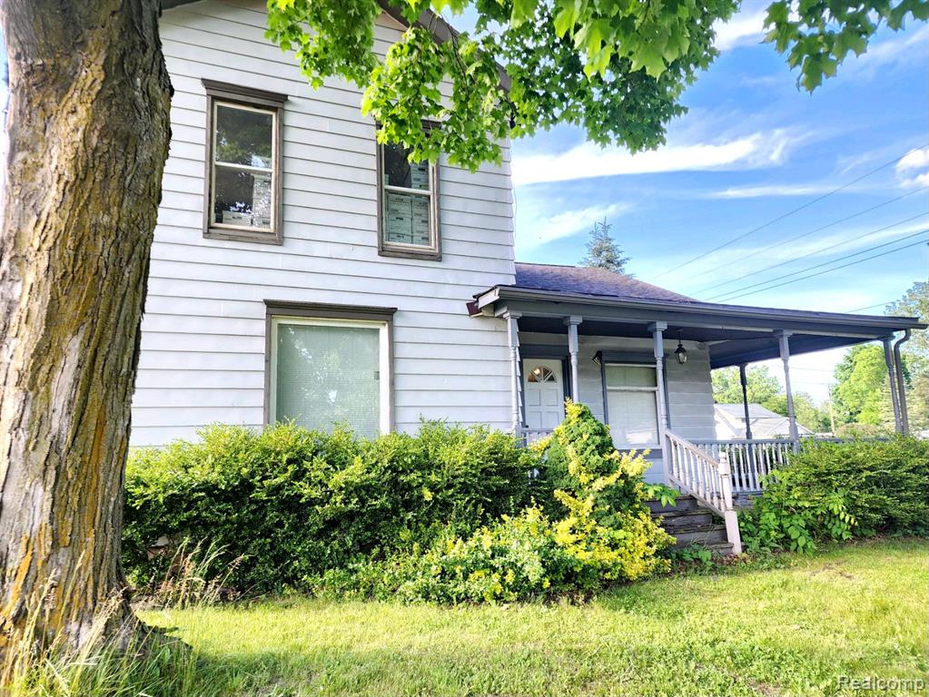 545 E Main Street Property Photo 27